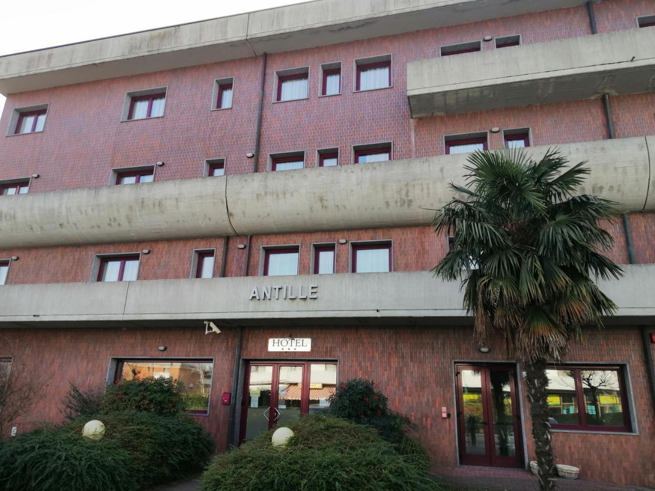 Ahr Hotel Antille Cazzago  Exterior photo